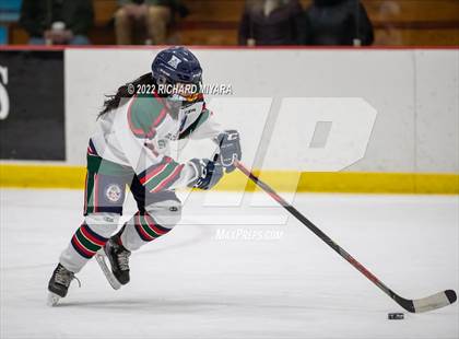 Thumbnail 1 in Pinkerton vs St. Thomas-Dover-Winnacunnet (NHIAA Semifinal) photogallery.