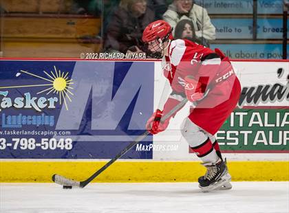 Thumbnail 2 in Pinkerton vs St. Thomas-Dover-Winnacunnet (NHIAA Semifinal) photogallery.