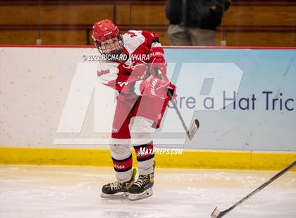 Thumbnail 2 in Pinkerton vs St. Thomas-Dover-Winnacunnet (NHIAA Semifinal) photogallery.