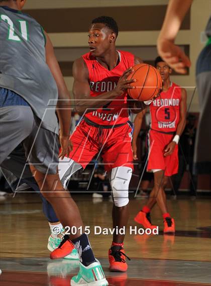 Thumbnail 3 in Chino Hills vs. Redondo Union (MaxPreps Holiday Classic Open Division Championship) photogallery.