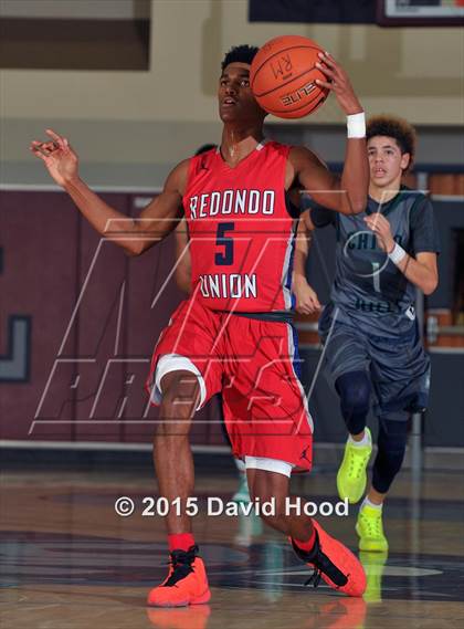 Thumbnail 1 in Chino Hills vs. Redondo Union (MaxPreps Holiday Classic Open Division Championship) photogallery.