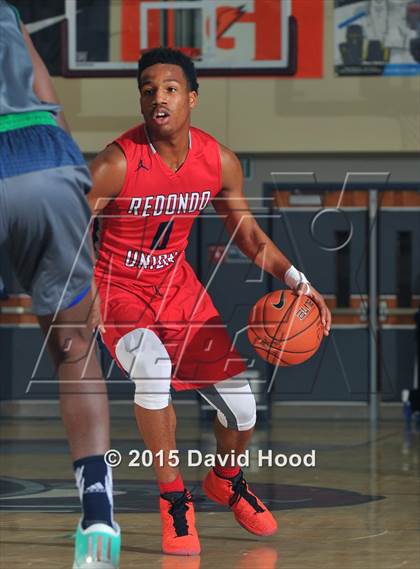 Thumbnail 1 in Chino Hills vs. Redondo Union (MaxPreps Holiday Classic Open Division Championship) photogallery.