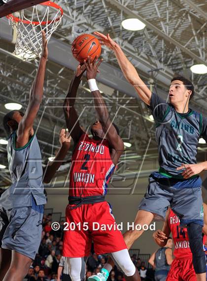 Thumbnail 1 in Chino Hills vs. Redondo Union (MaxPreps Holiday Classic Open Division Championship) photogallery.