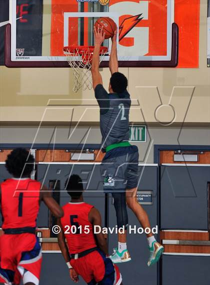 Thumbnail 3 in Chino Hills vs. Redondo Union (MaxPreps Holiday Classic Open Division Championship) photogallery.