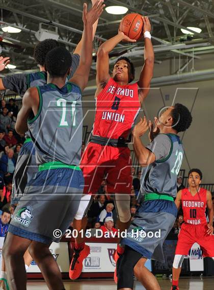 Thumbnail 1 in Chino Hills vs. Redondo Union (MaxPreps Holiday Classic Open Division Championship) photogallery.