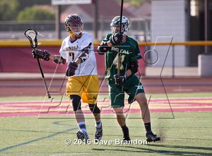 Thumbnail 3 in Royal @ Simi Valley photogallery.