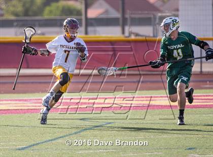 Thumbnail 2 in Royal @ Simi Valley photogallery.