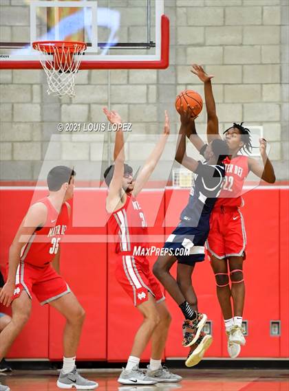 Thumbnail 1 in St. John Bosco @ Mater Dei photogallery.