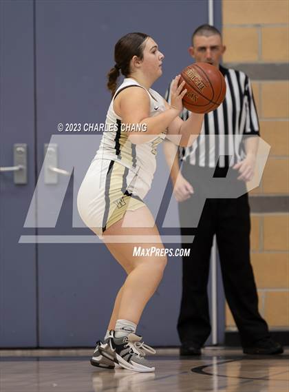 Thumbnail 1 in Branson vs Windsor (Windsor Holiday Classic) photogallery.