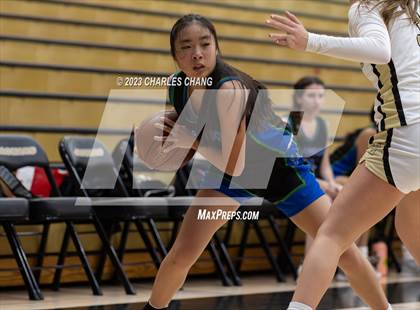 Thumbnail 3 in Branson vs Windsor (Windsor Holiday Classic) photogallery.