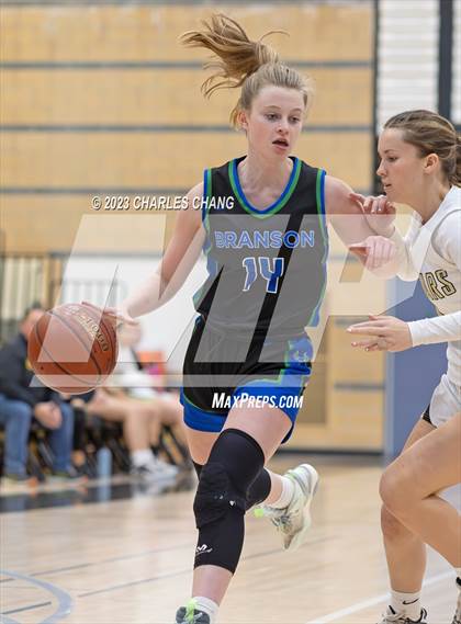 Thumbnail 1 in Branson vs Windsor (Windsor Holiday Classic) photogallery.