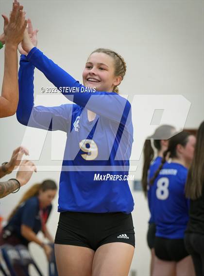 Thumbnail 1 in O'Connor @ Perry (AIA 6A Quarterfinals) photogallery.