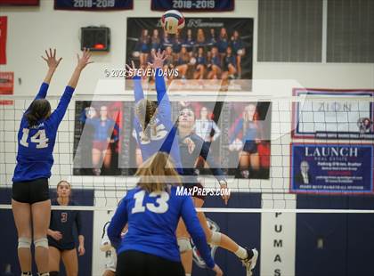 Thumbnail 2 in O'Connor @ Perry (AIA 6A Quarterfinals) photogallery.