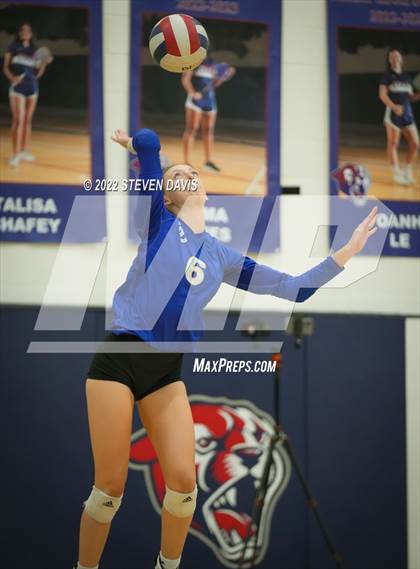 Thumbnail 2 in O'Connor @ Perry (AIA 6A Quarterfinals) photogallery.