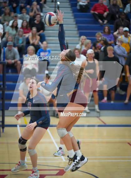 Thumbnail 2 in O'Connor @ Perry (AIA 6A Quarterfinals) photogallery.