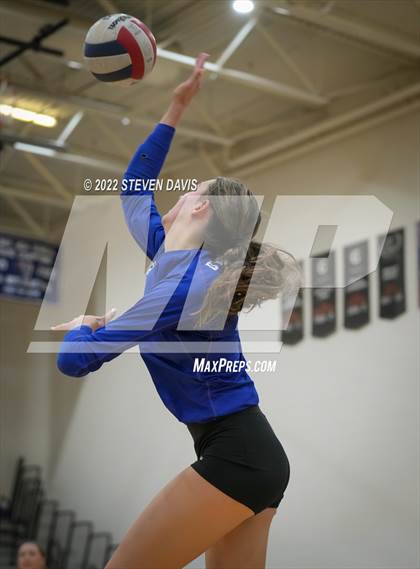 Thumbnail 2 in O'Connor @ Perry (AIA 6A Quarterfinals) photogallery.