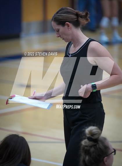 Thumbnail 1 in O'Connor @ Perry (AIA 6A Quarterfinals) photogallery.