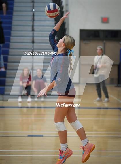Thumbnail 2 in O'Connor @ Perry (AIA 6A Quarterfinals) photogallery.