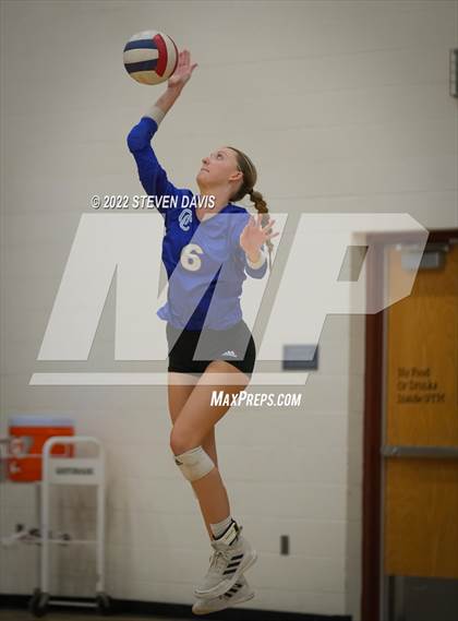 Thumbnail 3 in O'Connor @ Perry (AIA 6A Quarterfinals) photogallery.
