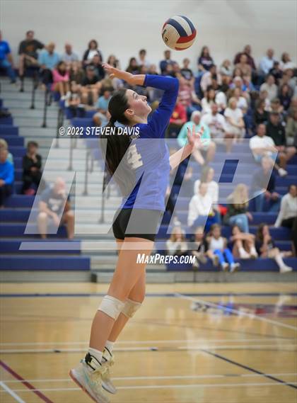 Thumbnail 1 in O'Connor @ Perry (AIA 6A Quarterfinals) photogallery.