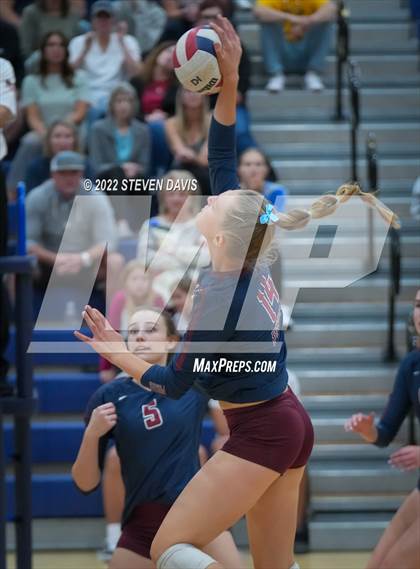 Thumbnail 1 in O'Connor @ Perry (AIA 6A Quarterfinals) photogallery.