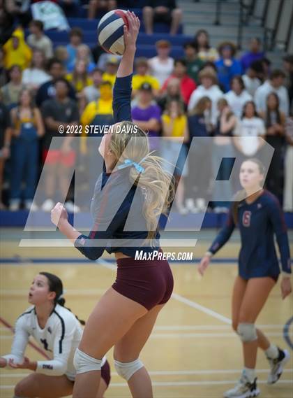 Thumbnail 1 in O'Connor @ Perry (AIA 6A Quarterfinals) photogallery.
