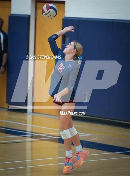 Thumbnail 2 in O'Connor @ Perry (AIA 6A Quarterfinals) photogallery.