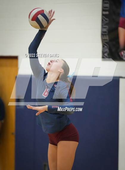 Thumbnail 2 in O'Connor @ Perry (AIA 6A Quarterfinals) photogallery.