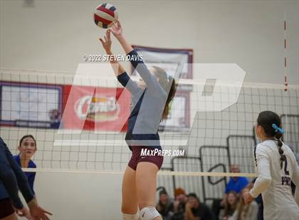 Thumbnail 1 in O'Connor @ Perry (AIA 6A Quarterfinals) photogallery.