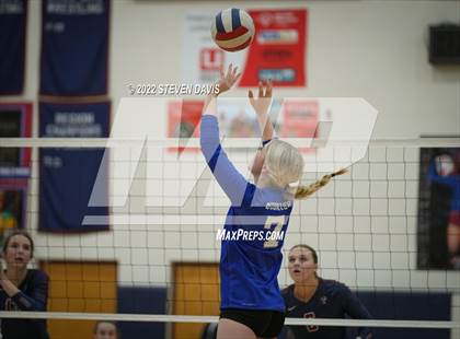 Thumbnail 1 in O'Connor @ Perry (AIA 6A Quarterfinals) photogallery.