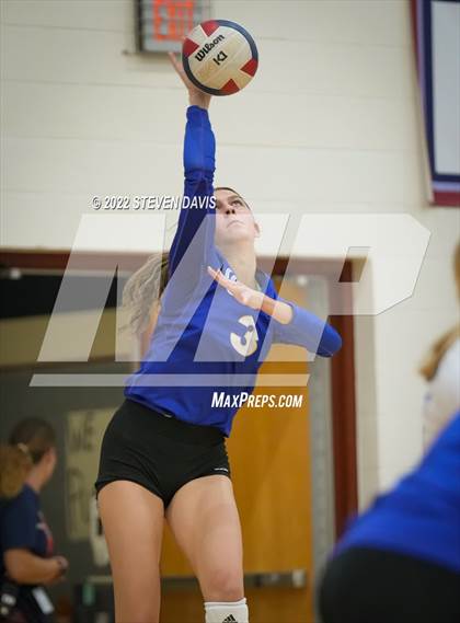 Thumbnail 2 in O'Connor @ Perry (AIA 6A Quarterfinals) photogallery.
