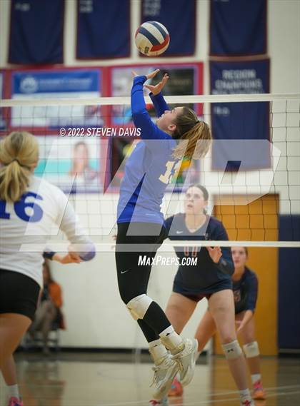 Thumbnail 3 in O'Connor @ Perry (AIA 6A Quarterfinals) photogallery.