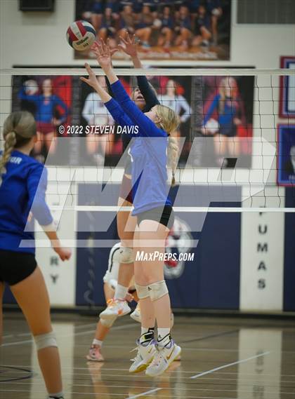 Thumbnail 1 in O'Connor @ Perry (AIA 6A Quarterfinals) photogallery.