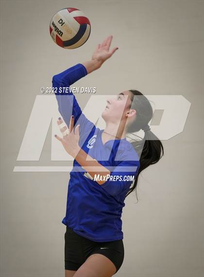 Thumbnail 2 in O'Connor @ Perry (AIA 6A Quarterfinals) photogallery.