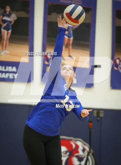 Thumbnail 2 in O'Connor @ Perry (AIA 6A Quarterfinals) photogallery.