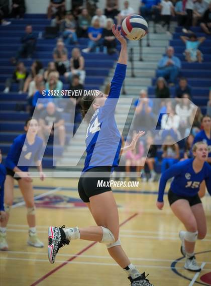 Thumbnail 2 in O'Connor @ Perry (AIA 6A Quarterfinals) photogallery.