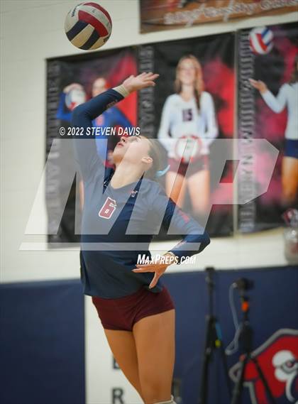 Thumbnail 2 in O'Connor @ Perry (AIA 6A Quarterfinals) photogallery.