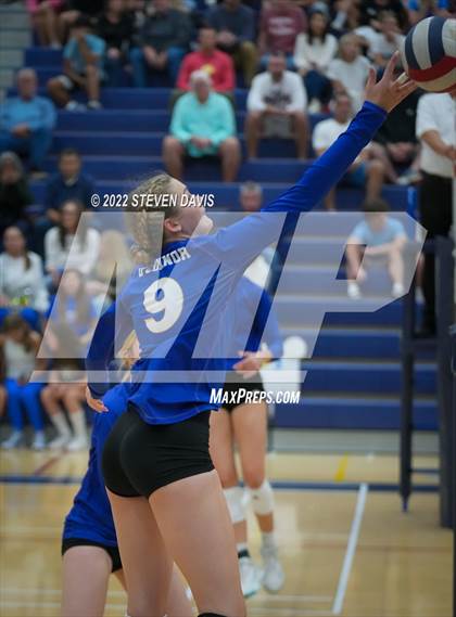 Thumbnail 2 in O'Connor @ Perry (AIA 6A Quarterfinals) photogallery.