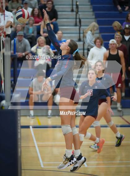 Thumbnail 2 in O'Connor @ Perry (AIA 6A Quarterfinals) photogallery.