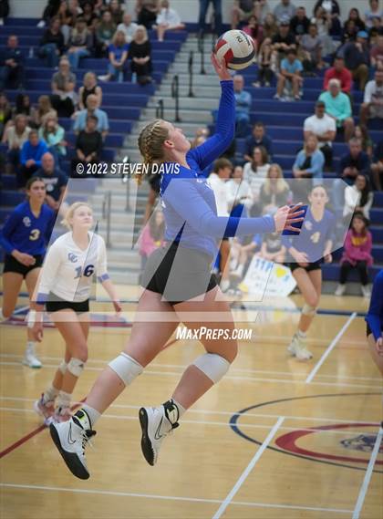 Thumbnail 3 in O'Connor @ Perry (AIA 6A Quarterfinals) photogallery.