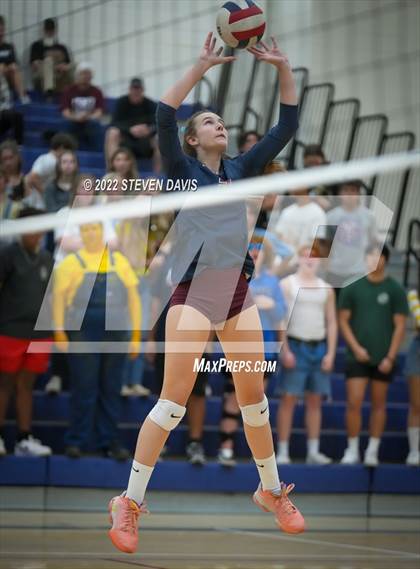 Thumbnail 3 in O'Connor @ Perry (AIA 6A Quarterfinals) photogallery.