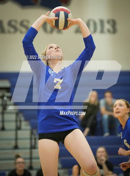 Thumbnail 2 in O'Connor @ Perry (AIA 6A Quarterfinals) photogallery.
