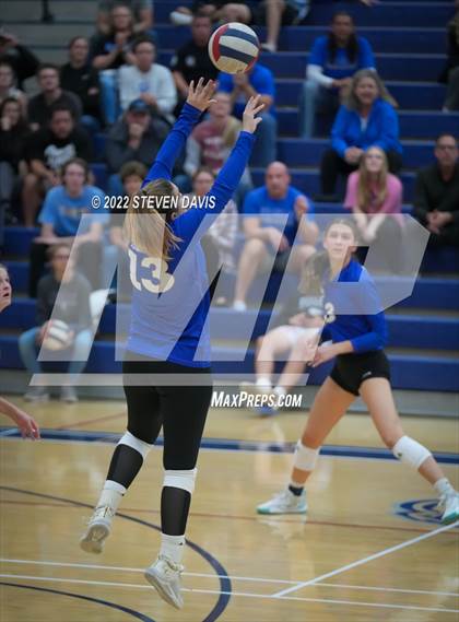 Thumbnail 3 in O'Connor @ Perry (AIA 6A Quarterfinals) photogallery.