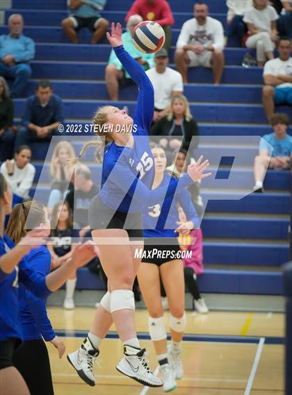 Thumbnail 3 in O'Connor @ Perry (AIA 6A Quarterfinals) photogallery.