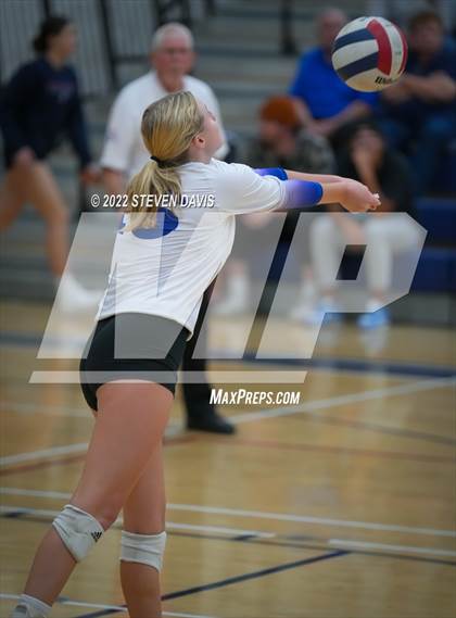 Thumbnail 2 in O'Connor @ Perry (AIA 6A Quarterfinals) photogallery.