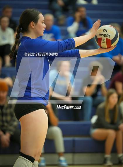 Thumbnail 2 in O'Connor @ Perry (AIA 6A Quarterfinals) photogallery.