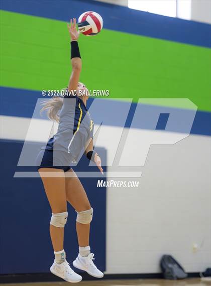 Thumbnail 2 in Wakeland vs. Highland Park (NISD Tournament) photogallery.