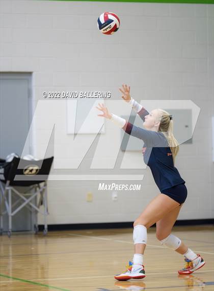 Thumbnail 2 in Wakeland vs. Highland Park (NISD Tournament) photogallery.