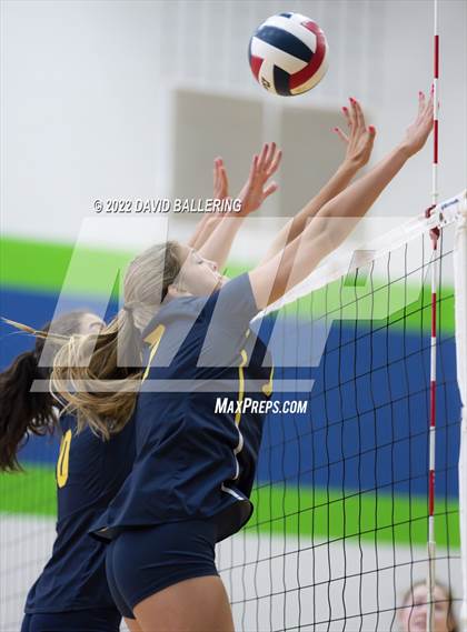 Thumbnail 3 in Wakeland vs. Highland Park (NISD Tournament) photogallery.