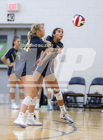 Thumbnail 3 in Wakeland vs. Highland Park (NISD Tournament) photogallery.